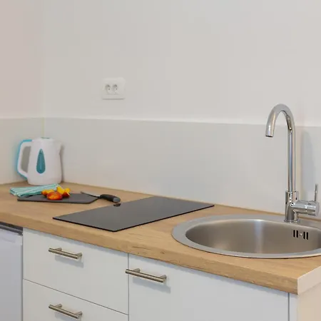 Beachfront Providenca With Free Parking *