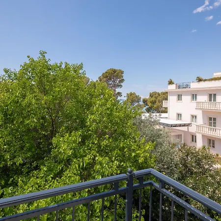 Beachfront Providenca With Free Parking Apartmán *