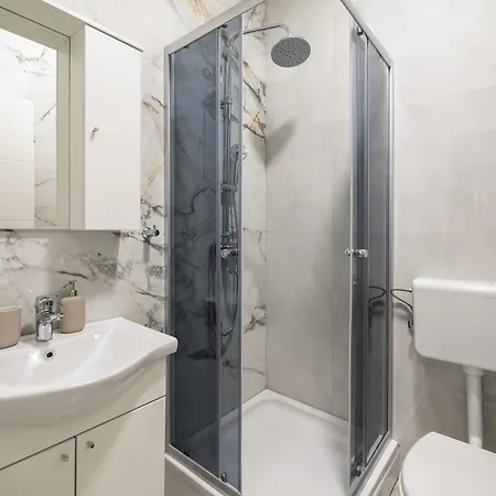 Beachfront Providenca With Free Parking Apartmán