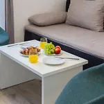 Beachfront Providenca With Free Parking Apartamento
