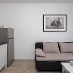 Beachfront Providenca With Free Parking Apartamento *
