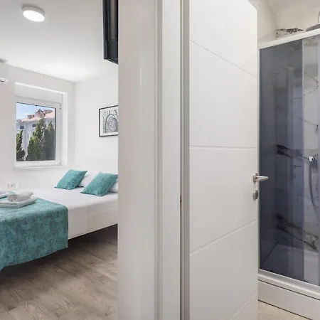 Beachfront Providenca With Free Parking Apartman